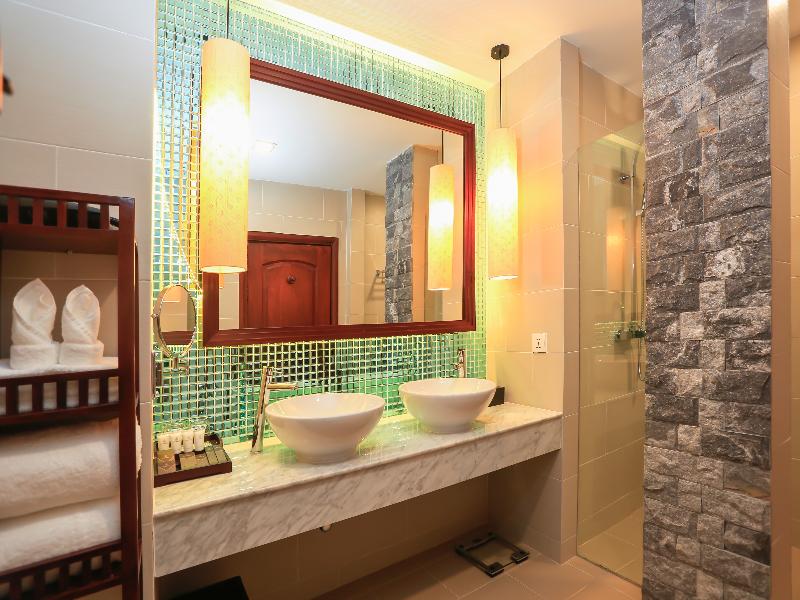 Lotus Blanc Resort image