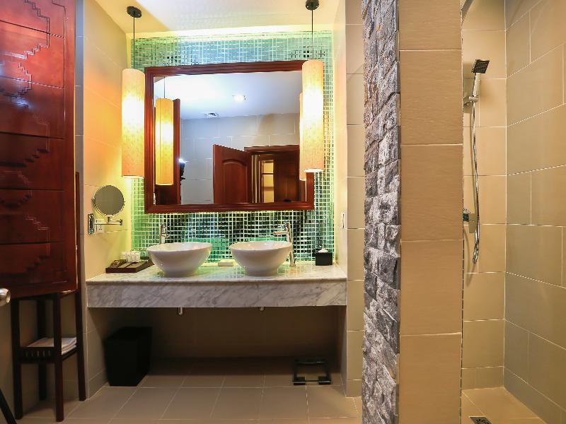 Lotus Blanc Resort image