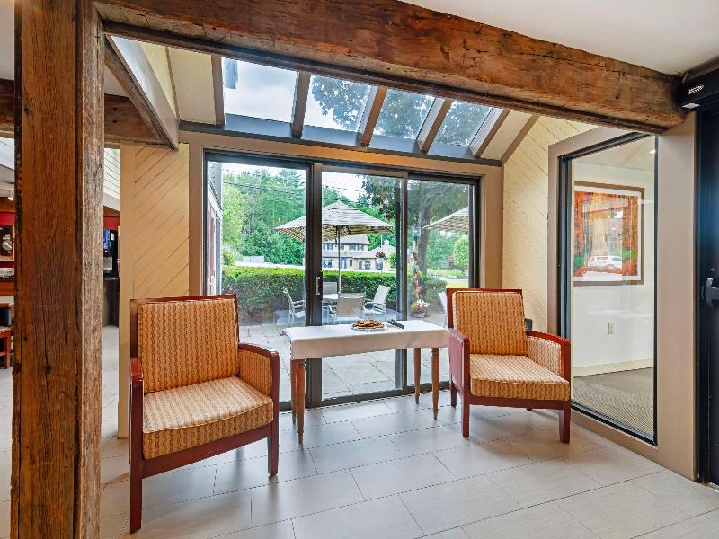 Best Western Inn & Suites Rutland-Killington image