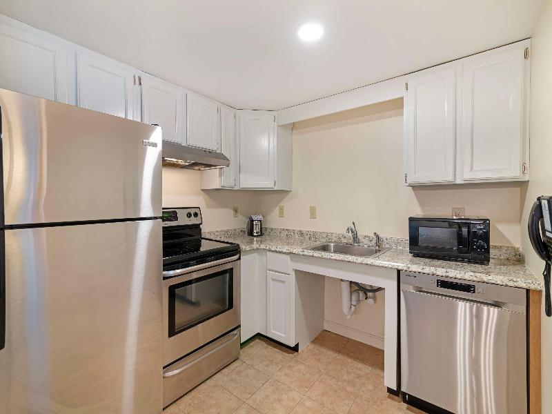 Best Western Inn & Suites Rutland-Killington image