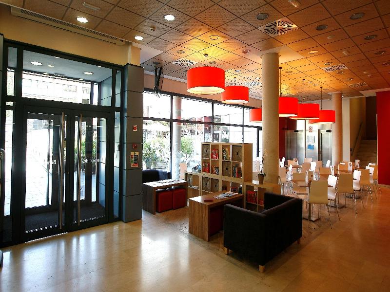 Travelodge Madrid Arturo Soria image