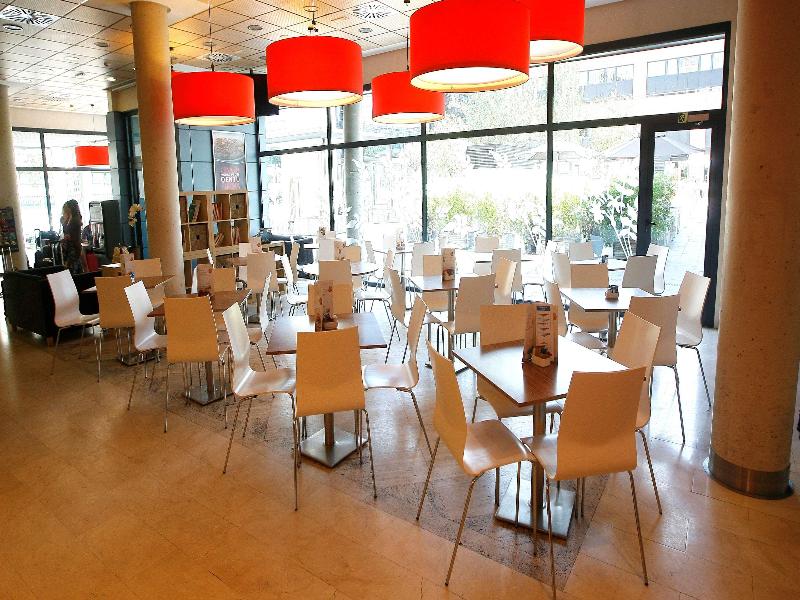 Travelodge Madrid Arturo Soria image