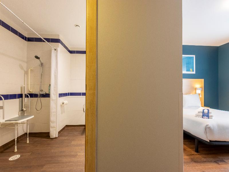 Travelodge Madrid Torrelaguna image
