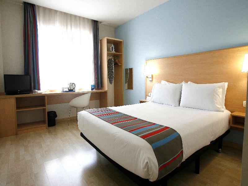 Travelodge Madrid Arturo Soria image