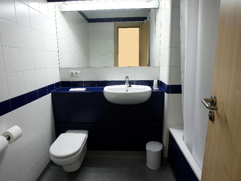 Travelodge Madrid Arturo Soria image