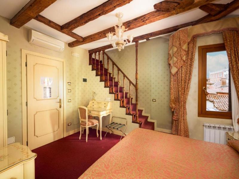 Locanda Al Leon image