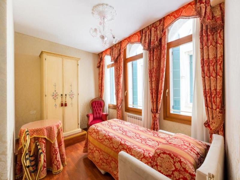 Locanda Al Leon image