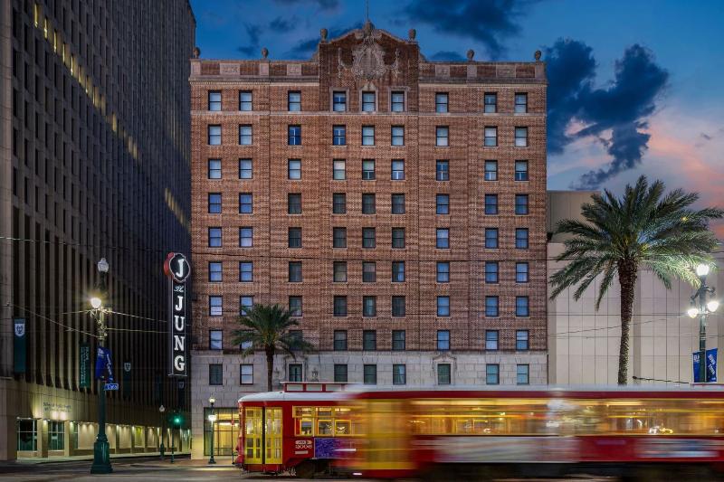 The Jung Hotel & Residences photo 3