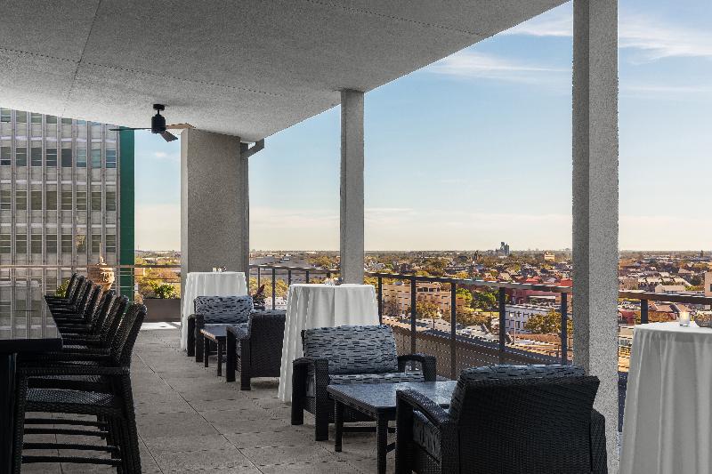 The Jung Hotel & Residences image