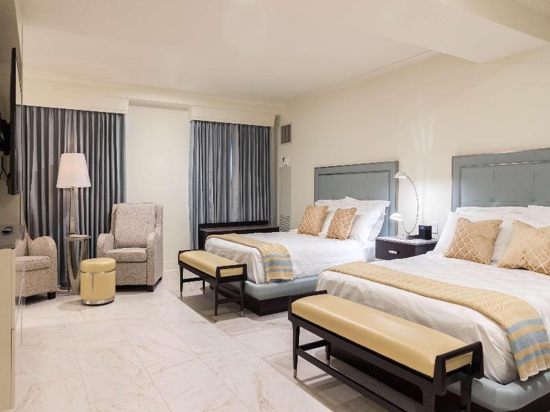 The Jung Hotel & Residences image