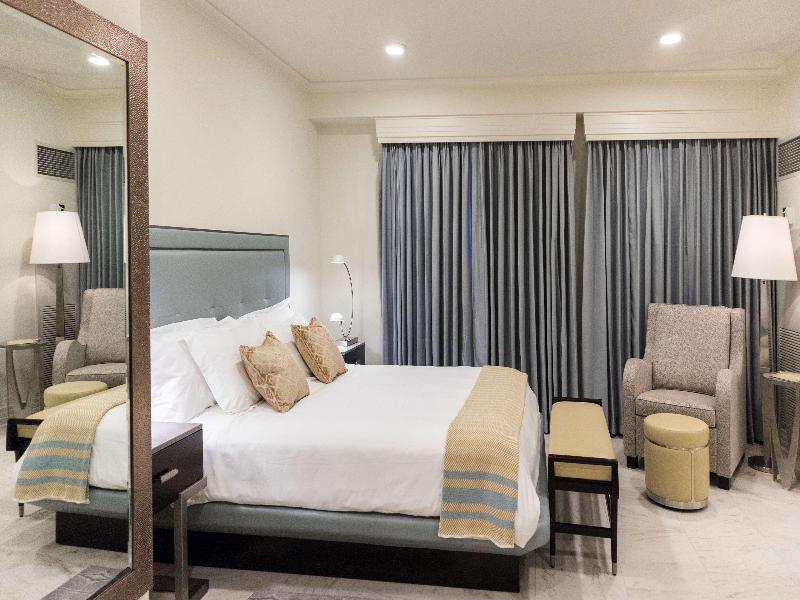 The Jung Hotel & Residences image