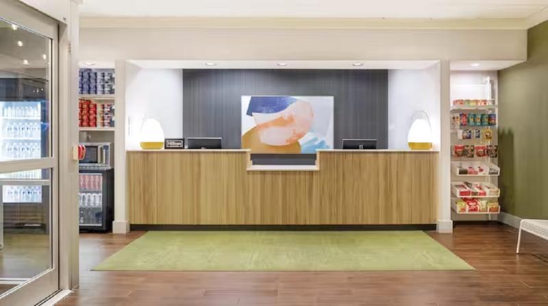 Comfort Inn AND Suites San Antonio Airport 