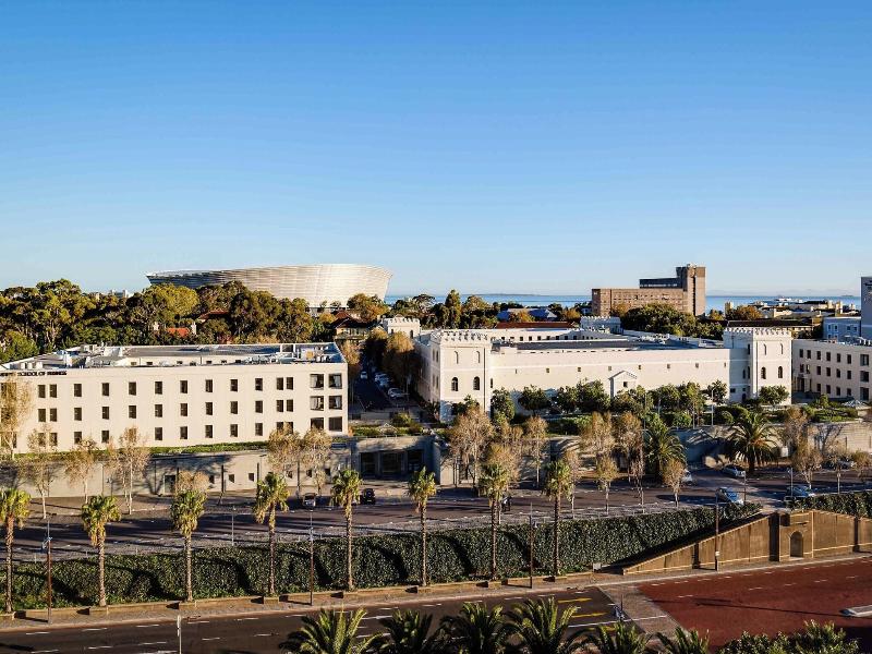 Protea Hotel Cape Town Waterfront Breakwater Lodge image
