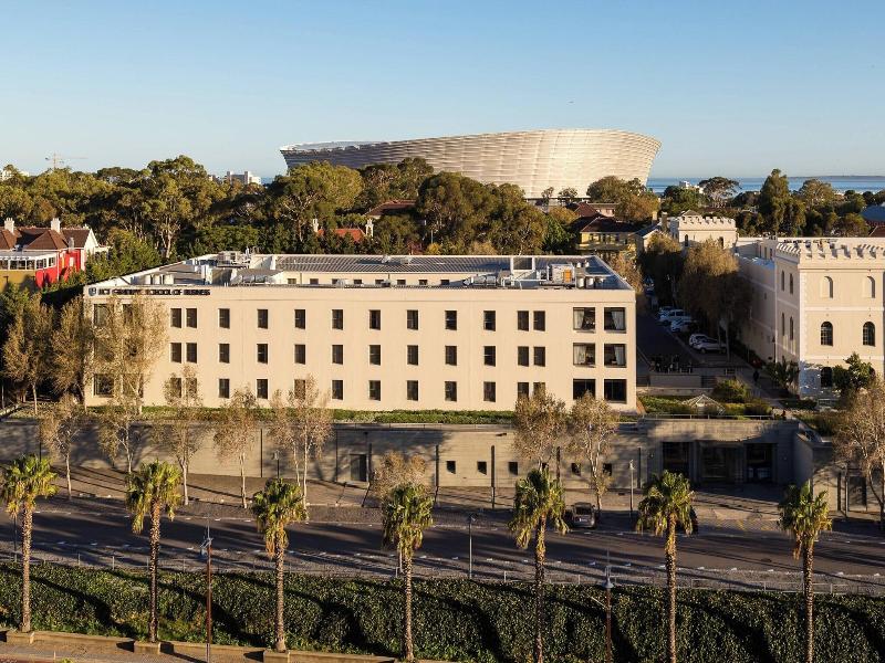 Protea Hotel Cape Town Waterfront Breakwater Lodge image