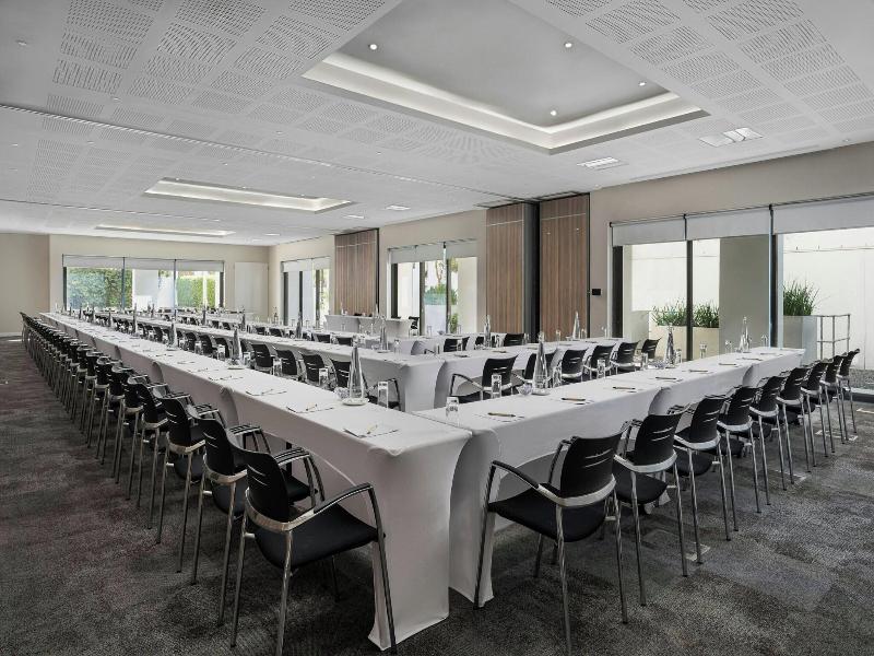Protea Hotel Cape Town Waterfront Breakwater Lodge image