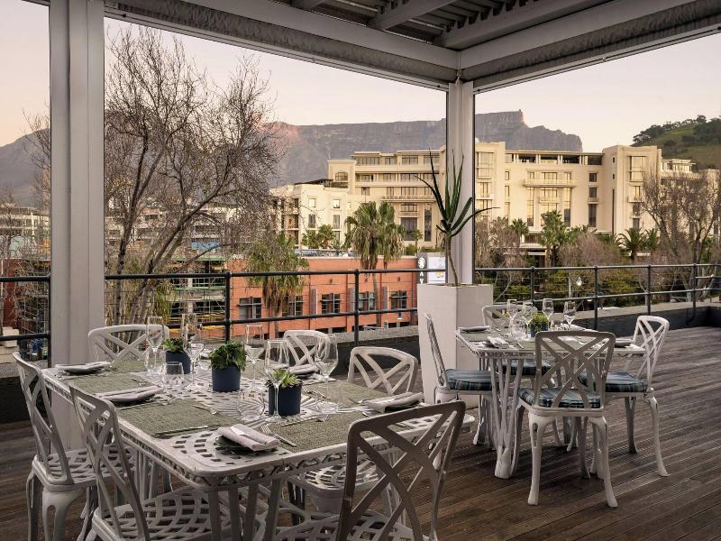 Protea Hotel Cape Town Waterfront Breakwater Lodge image