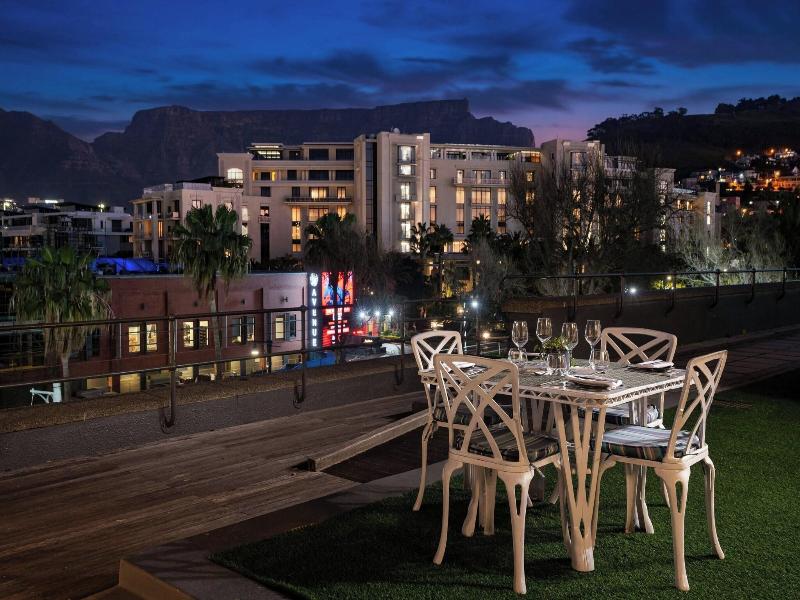 Protea Hotel Cape Town Waterfront Breakwater Lodge image