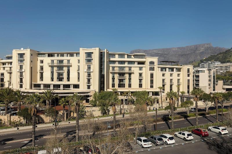 Protea Hotel Cape Town Waterfront Breakwater Lodge image