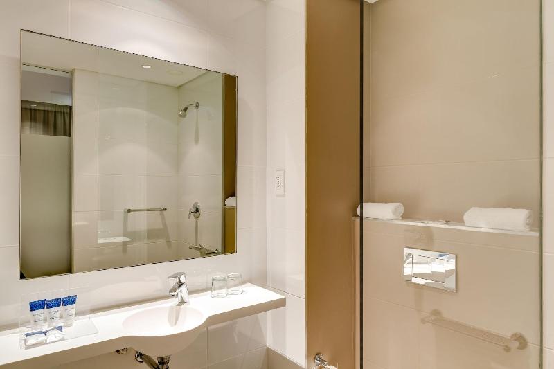 Protea Hotel Cape Town Waterfront Breakwater Lodge image