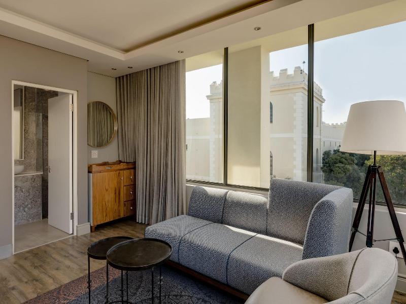 Protea Hotel Cape Town Waterfront Breakwater Lodge image