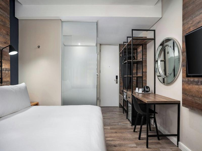 Protea Hotel Cape Town Waterfront Breakwater Lodge image