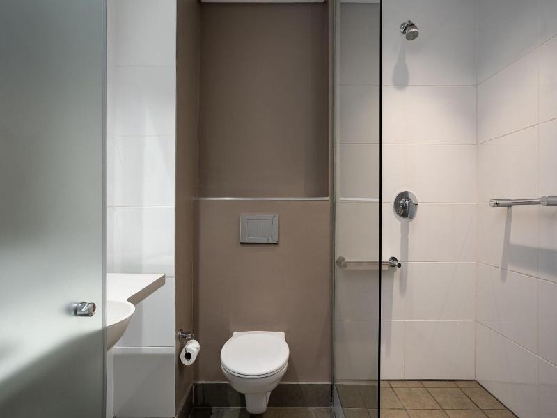 Protea Hotel Cape Town Waterfront Breakwater Lodge image