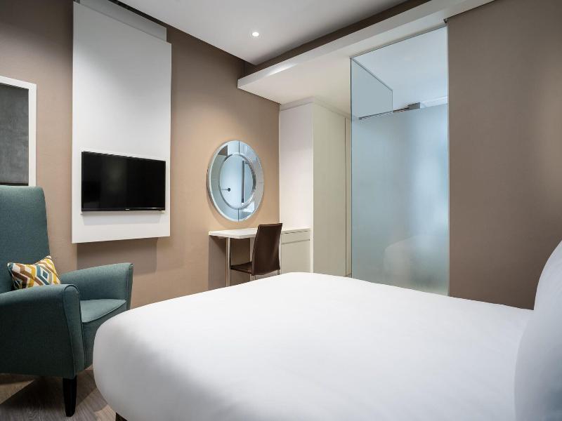 Protea Hotel Cape Town Waterfront Breakwater Lodge image
