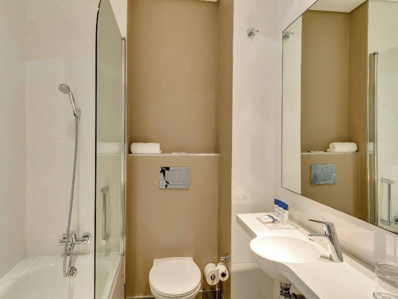Protea Hotel Cape Town Waterfront Breakwater Lodge image
