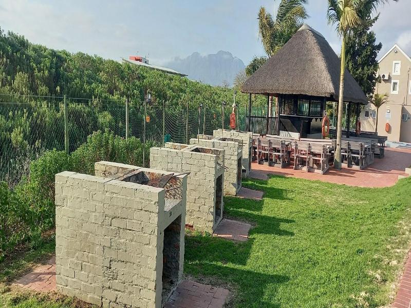 Protea Hotel Stellenbosch image