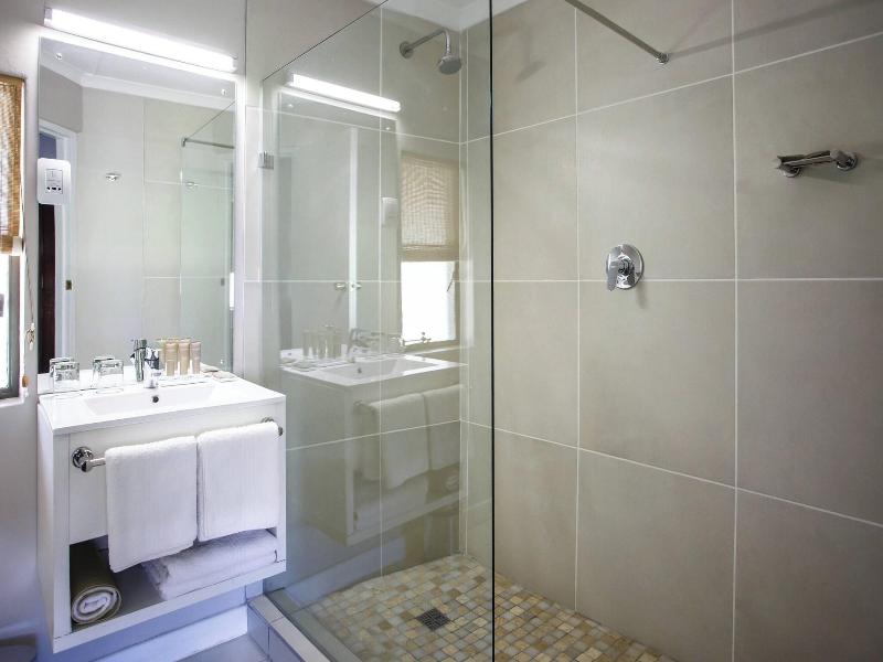 Protea Hotel Oudtshoorn Riempie Estate image