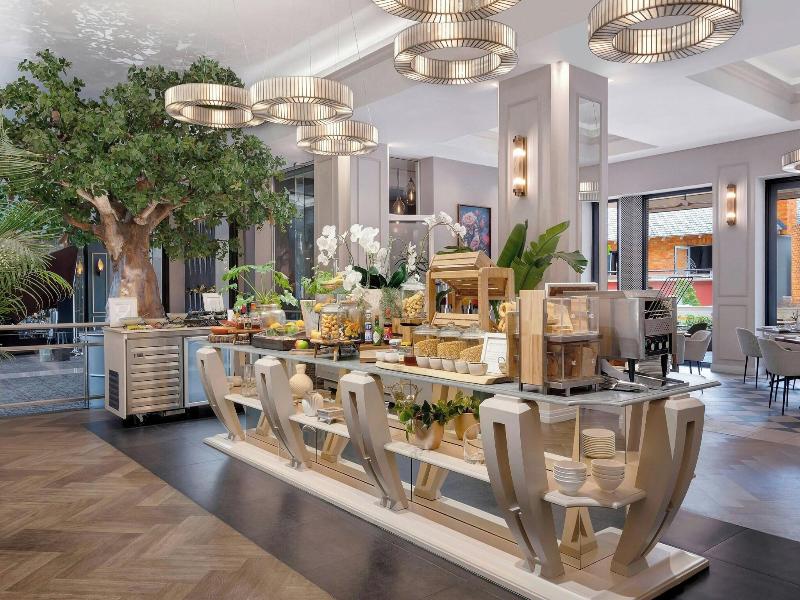 Autograph Collection African Pride Melrose Arch image