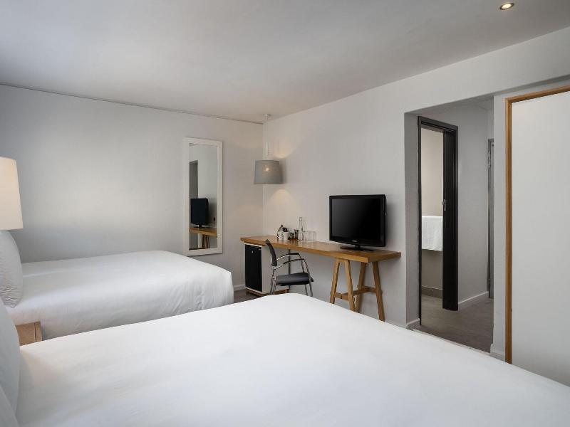 Protea Hotel Cape Town Sea Point image