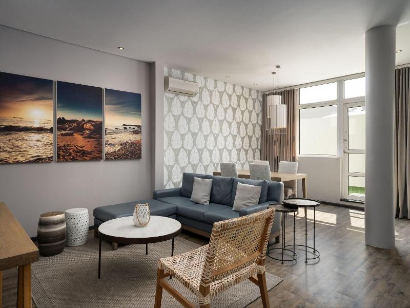 Protea Hotel Cape Town Sea Point image