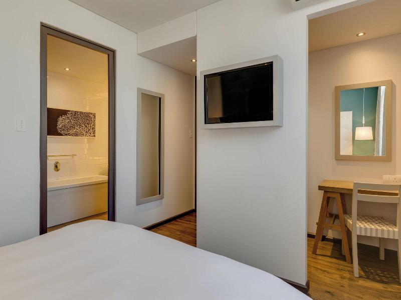 Protea Hotel Cape Town Sea Point image