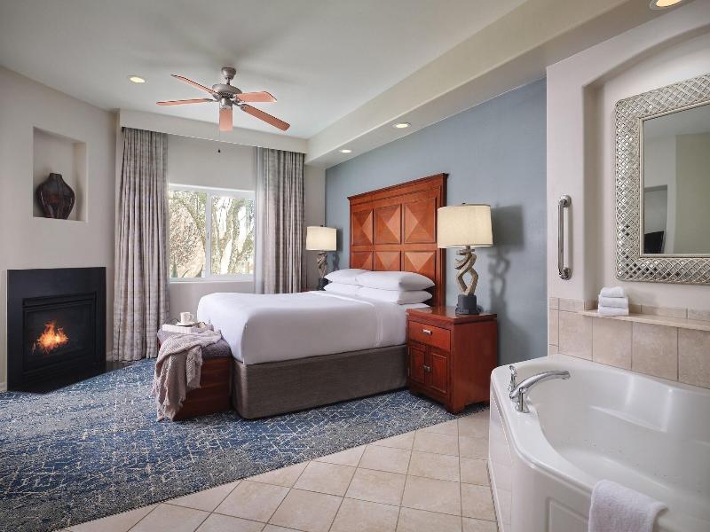 Sheraton Desert Oasis image