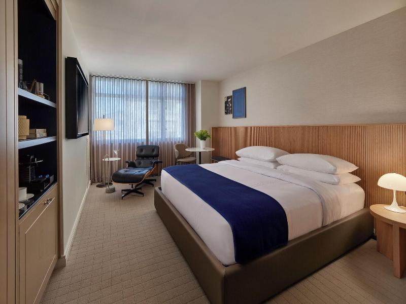 Hotel Aka Boston Common image