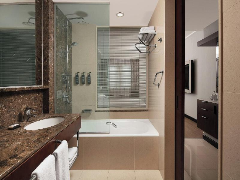 Sheraton Istanbul Levent image