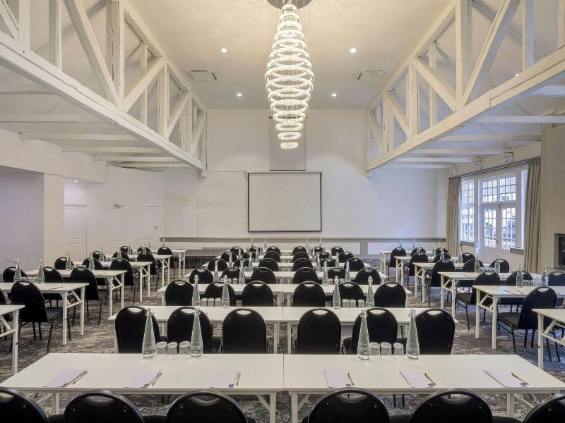 Protea Hotel Johannesburg Balalaika Sandton image