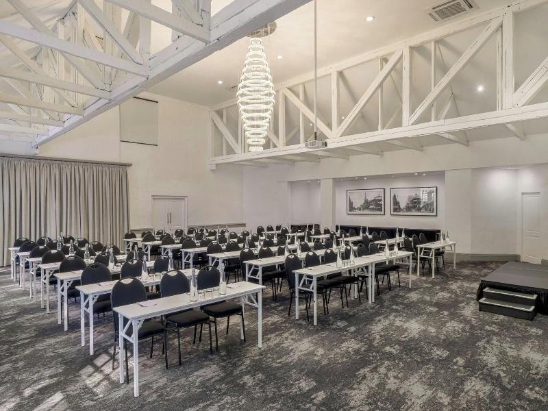 Protea Hotel Johannesburg Balalaika Sandton image