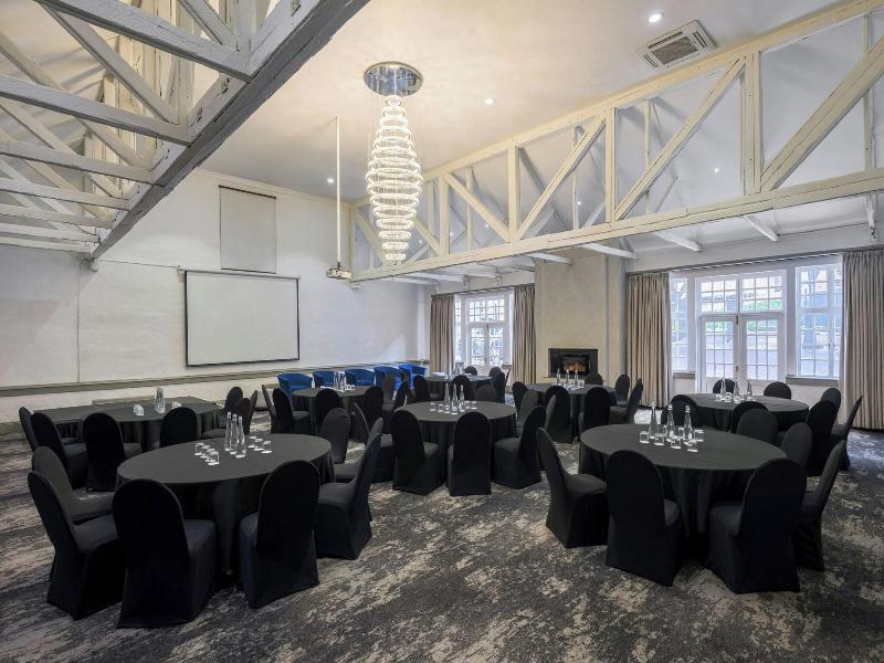 Protea Hotel Johannesburg Balalaika Sandton image