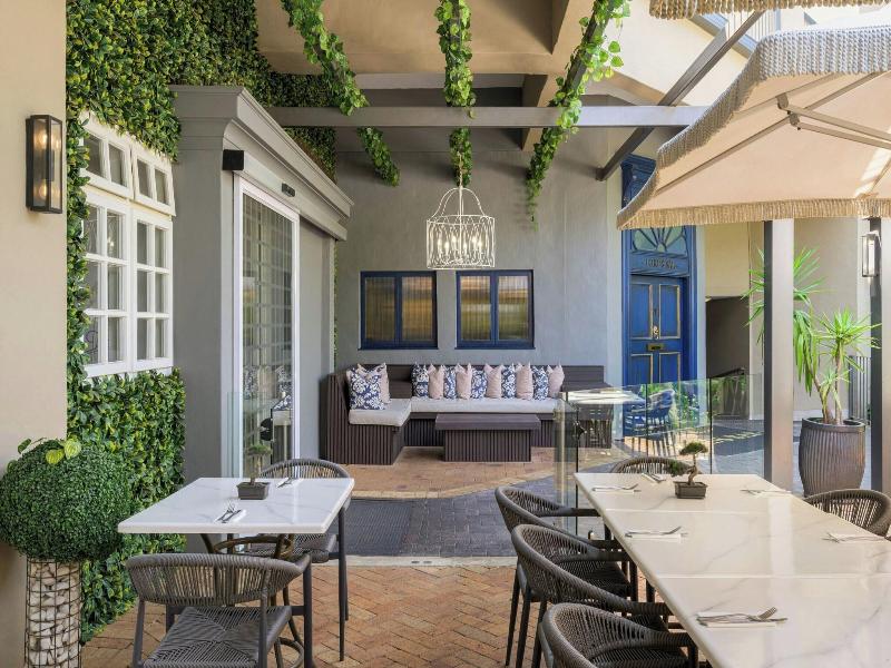 Protea Hotel Johannesburg Balalaika Sandton image