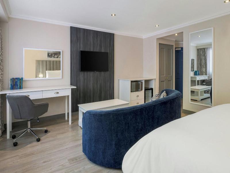 Protea Hotel Johannesburg Balalaika Sandton image