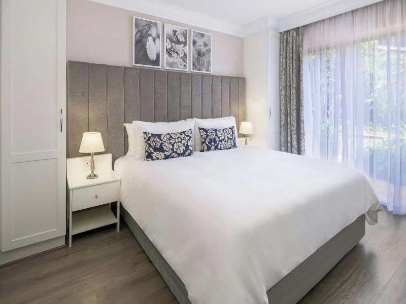 Protea Hotel Johannesburg Balalaika Sandton image