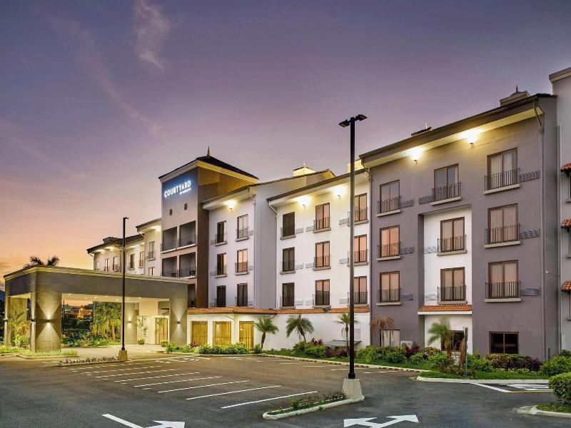Courtyard San Jose Escazu image