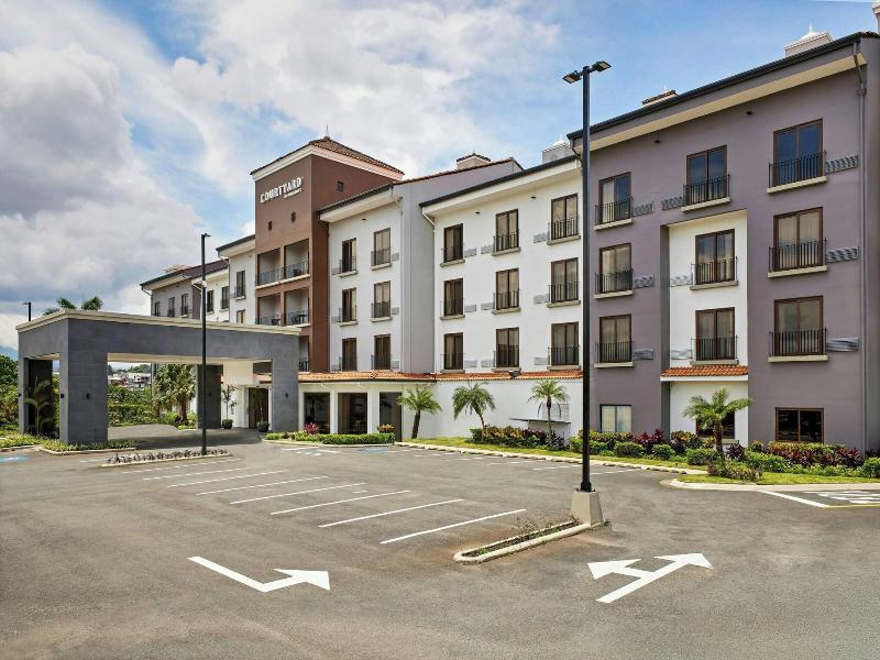 Courtyard San Jose Escazu image