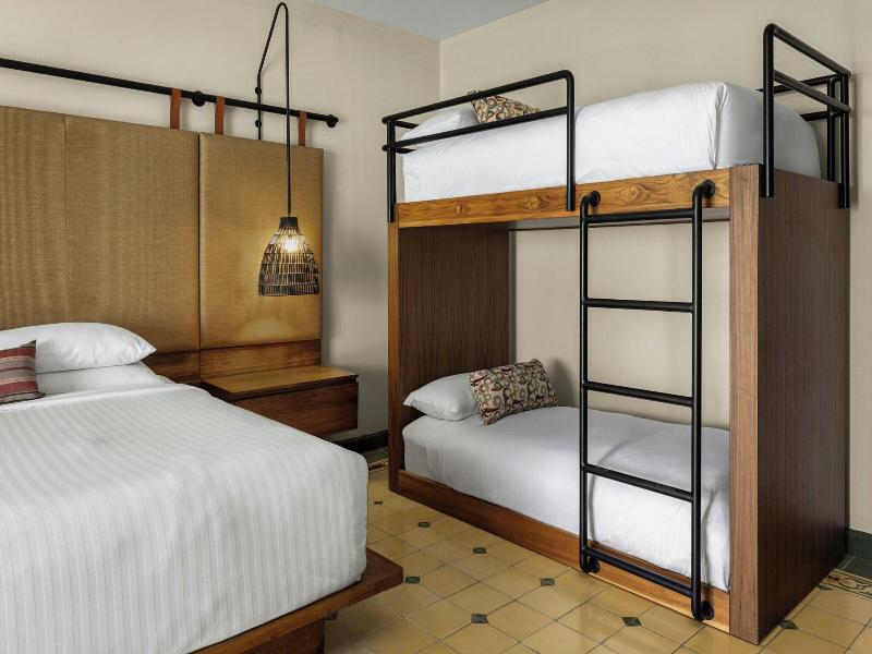 Los Suenos Marriott Ocean & Golf Resort image