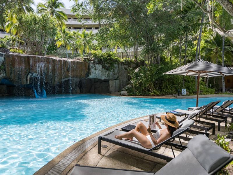 Pullman Phuket Karon Beach Resort image
