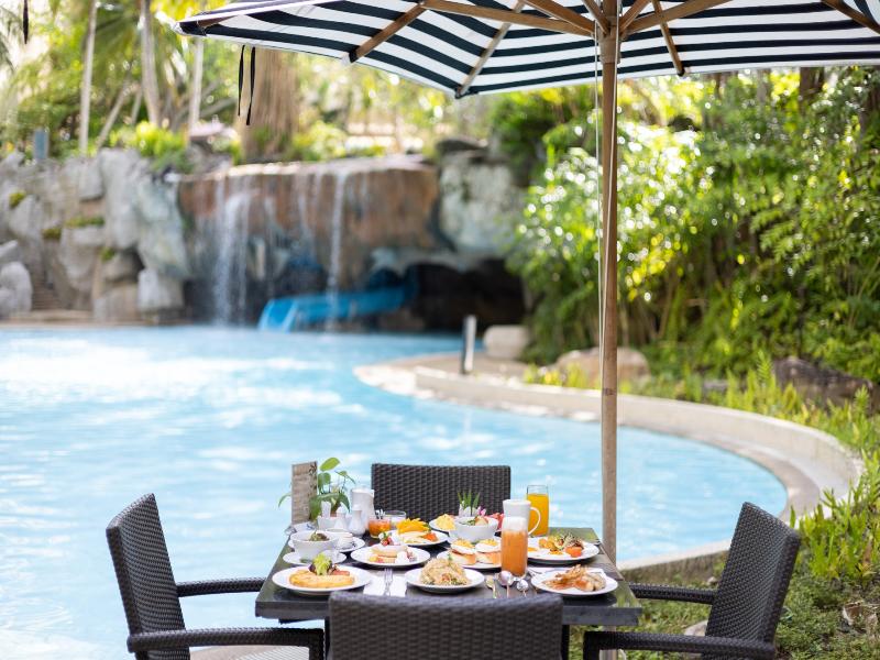 Pullman Phuket Karon Beach Resort image