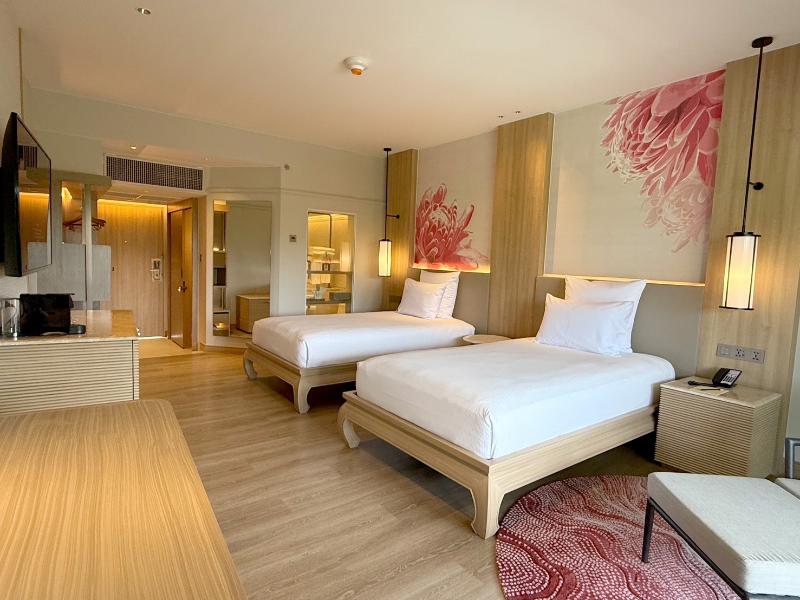 Pullman Phuket Karon Beach Resort image