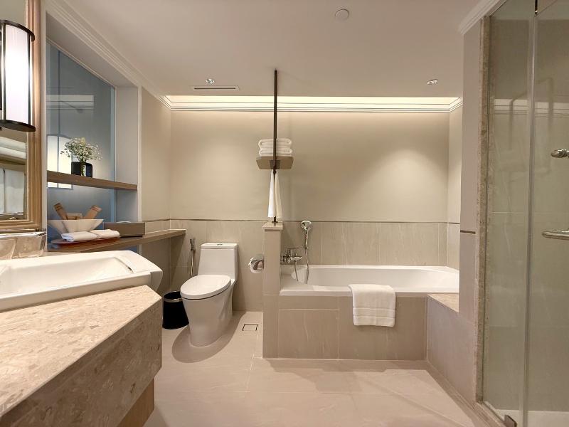 Pullman Phuket Karon Beach Resort image